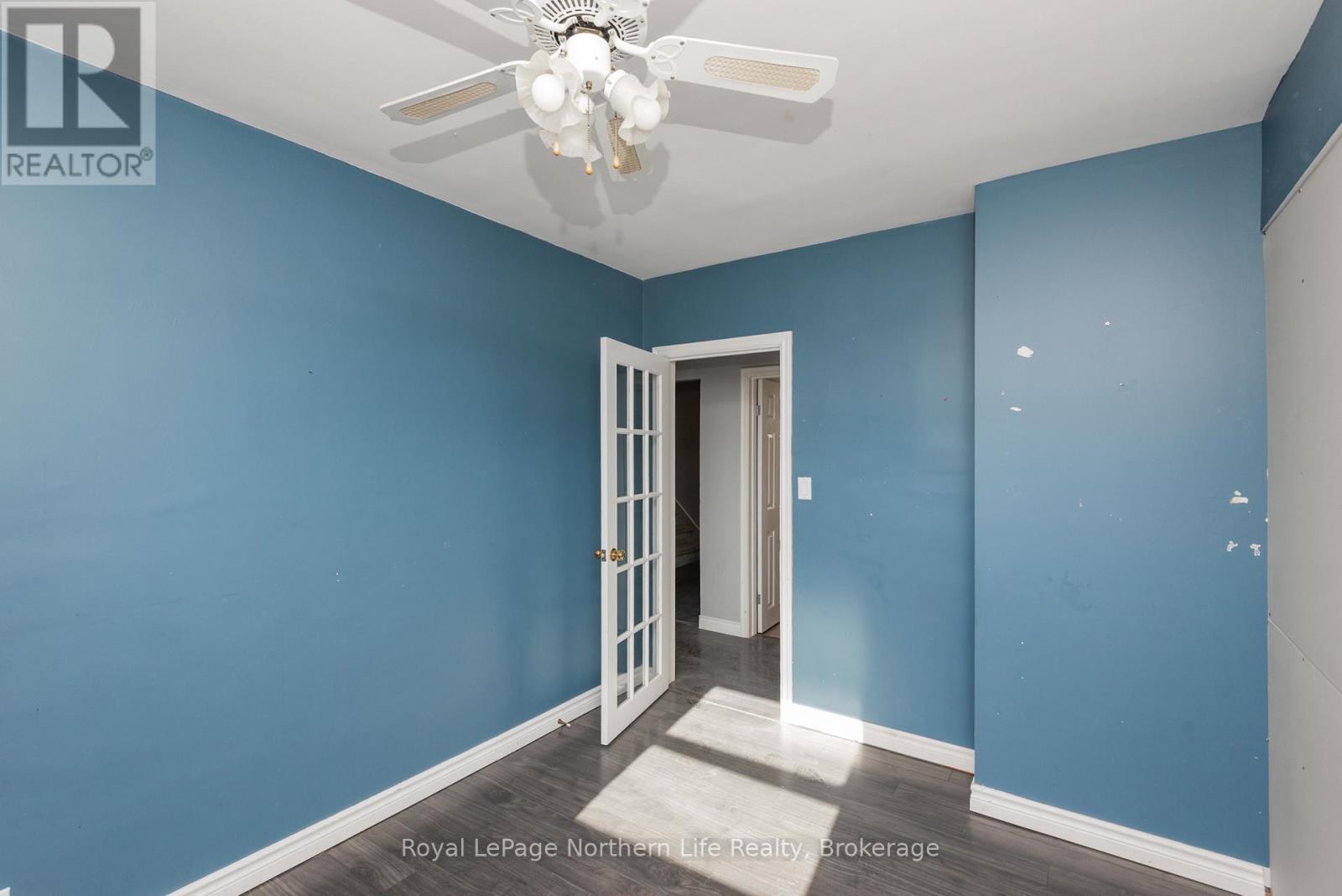 












920 LAWSON STREET

,
North Bay (West End),




Ontario
P1B3T5

