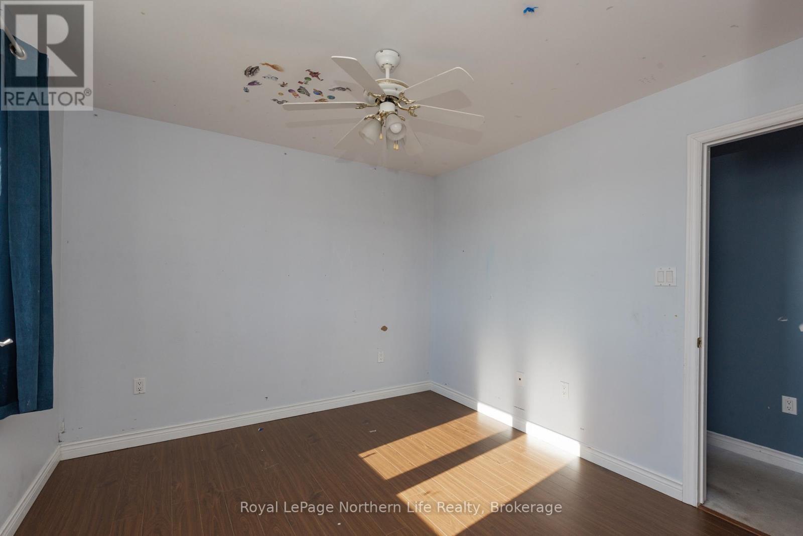 












920 LAWSON STREET

,
North Bay (West End),




Ontario
P1B3T5

