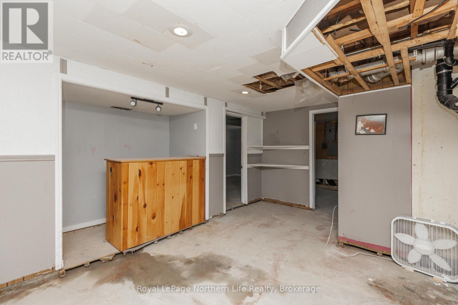 












920 LAWSON STREET

,
North Bay (West End),




Ontario
P1B3T5

