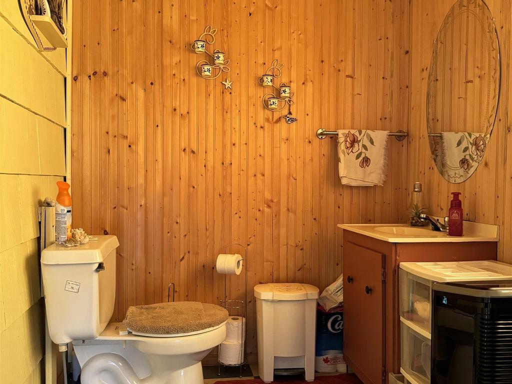 












1081 Mooseland Road

,
Tangier,







NS
B0J 3H0

