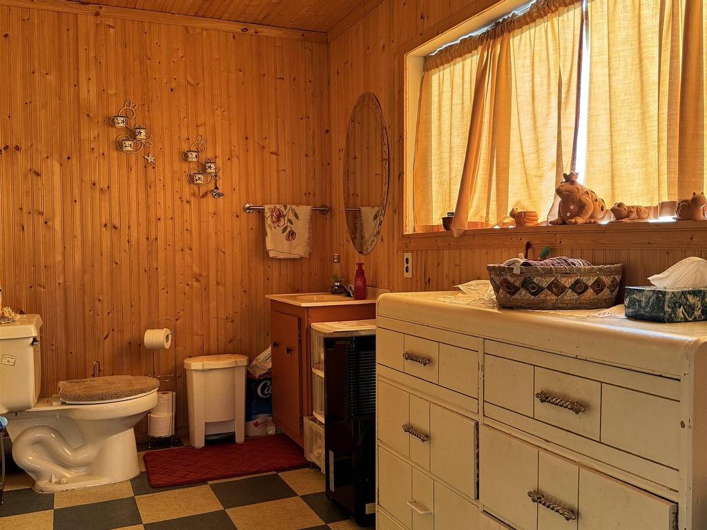 












1081 Mooseland Road

,
Tangier,







NS
B0J 3H0

