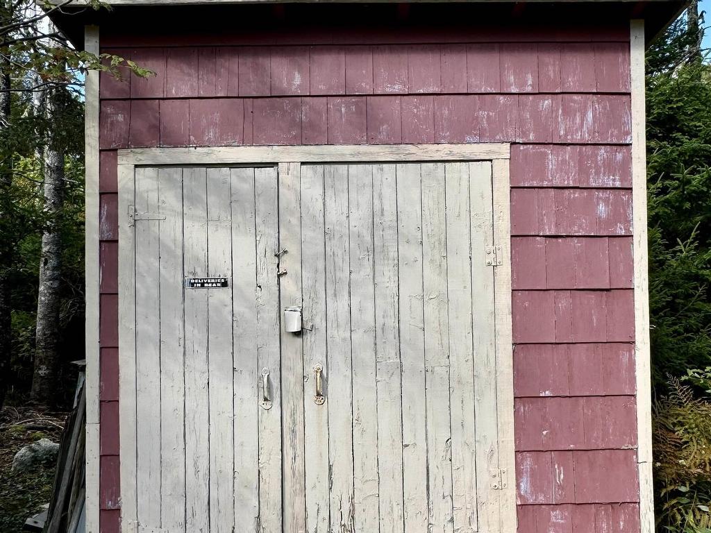 












1081 Mooseland Road

,
Tangier,







NS
B0J 3H0

