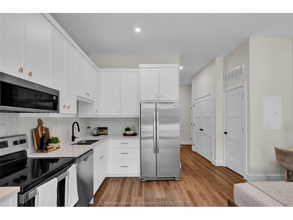









12


Mill

Street West, 413,
Tilbury,




ON
N0P 2L0

