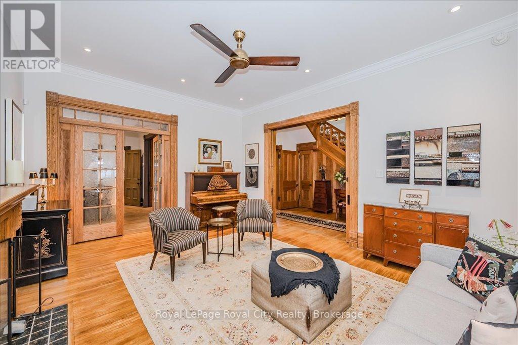 












80 LONDON ROAD W

,
Guelph (Exhibition Park),




Ontario
N1H2B7


