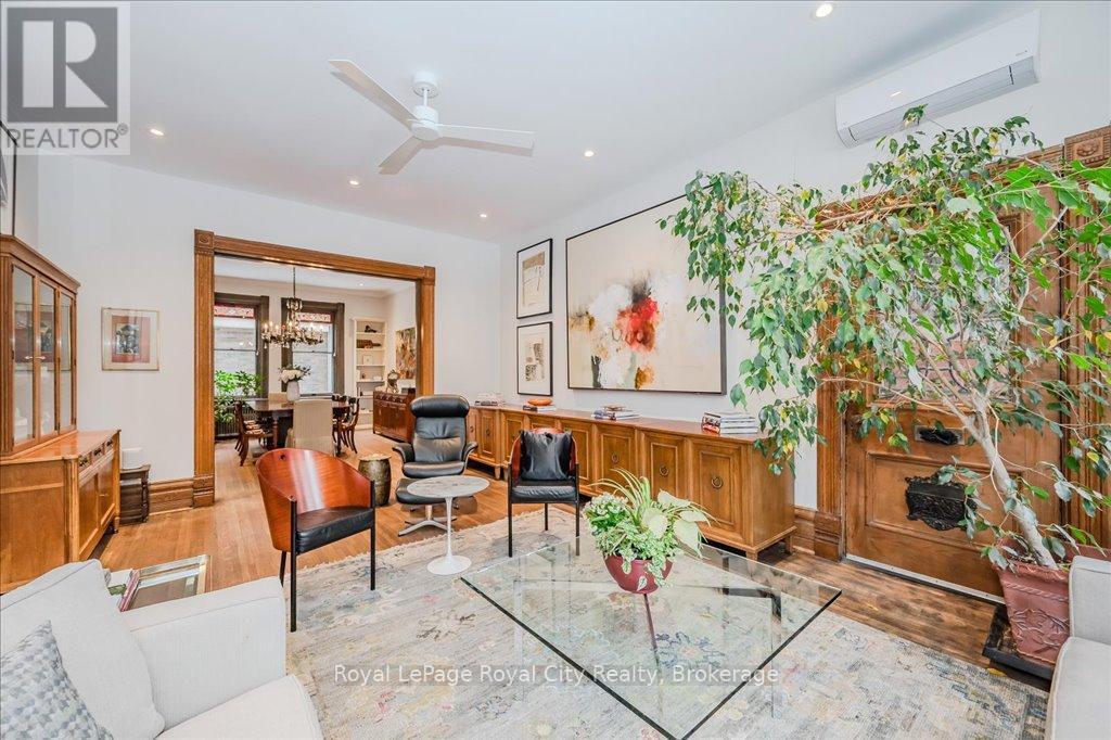 












80 LONDON ROAD W

,
Guelph (Exhibition Park),




Ontario
N1H2B7

