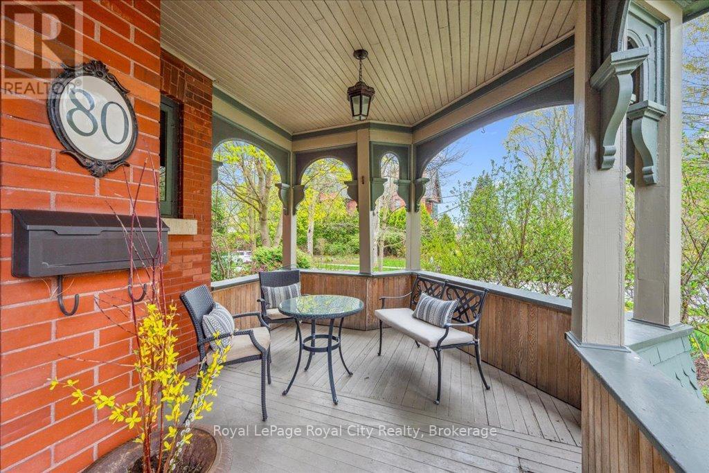 












80 LONDON ROAD W

,
Guelph (Exhibition Park),




Ontario
N1H2B7

