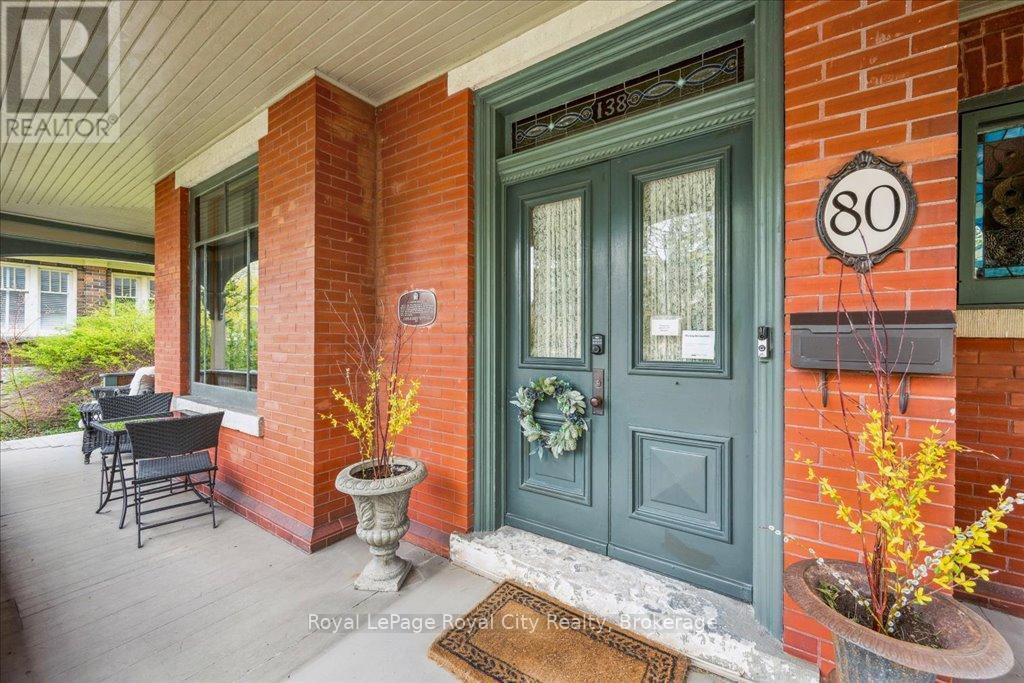 












80 LONDON ROAD W

,
Guelph (Exhibition Park),




Ontario
N1H2B7

