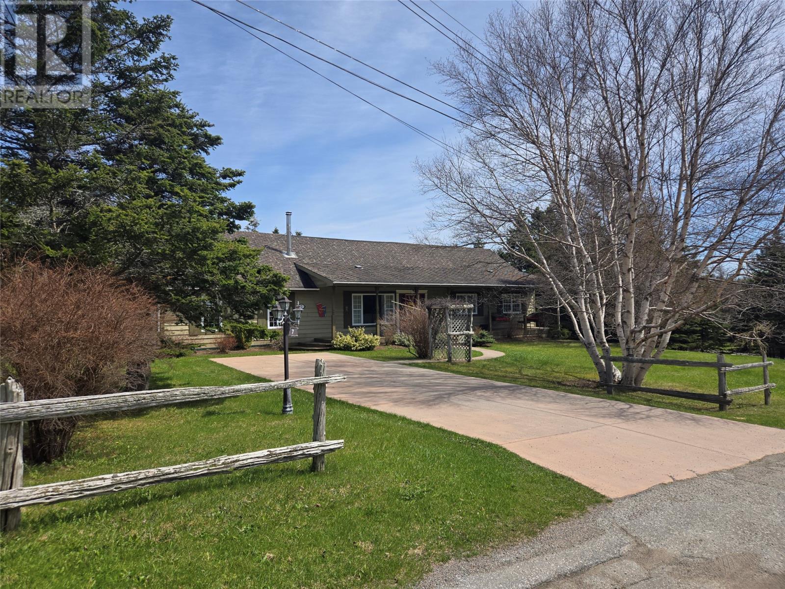 












7 Youngsville Drive

,
Kippens,




Newfoundland & Labrador
A2N3H4

