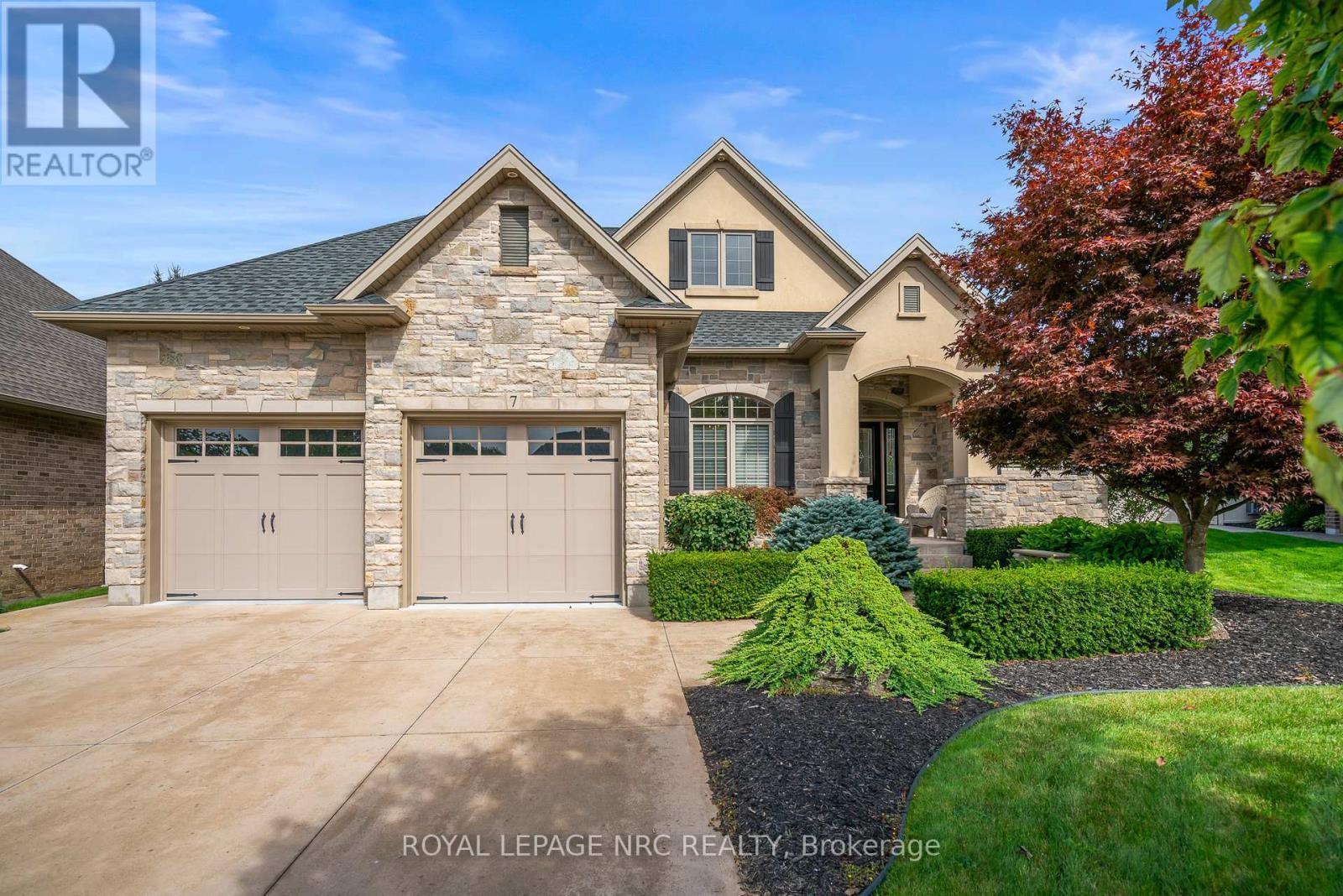 












7 BRONDI'S LANE

,
Pelham (Fonthill),




Ontario
L0S1E5

