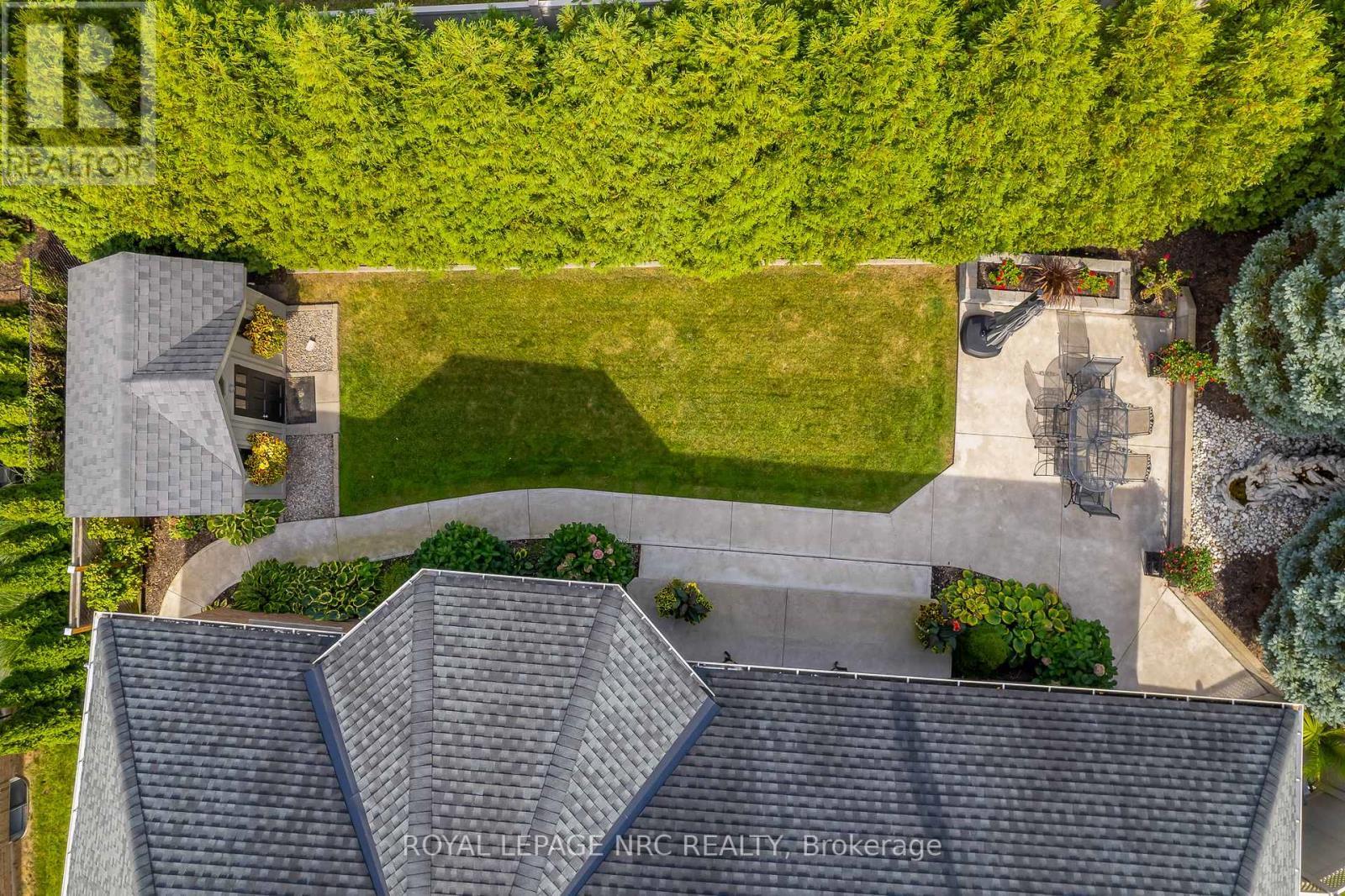 












7 BRONDI'S LANE

,
Pelham (Fonthill),




Ontario
L0S1E5


