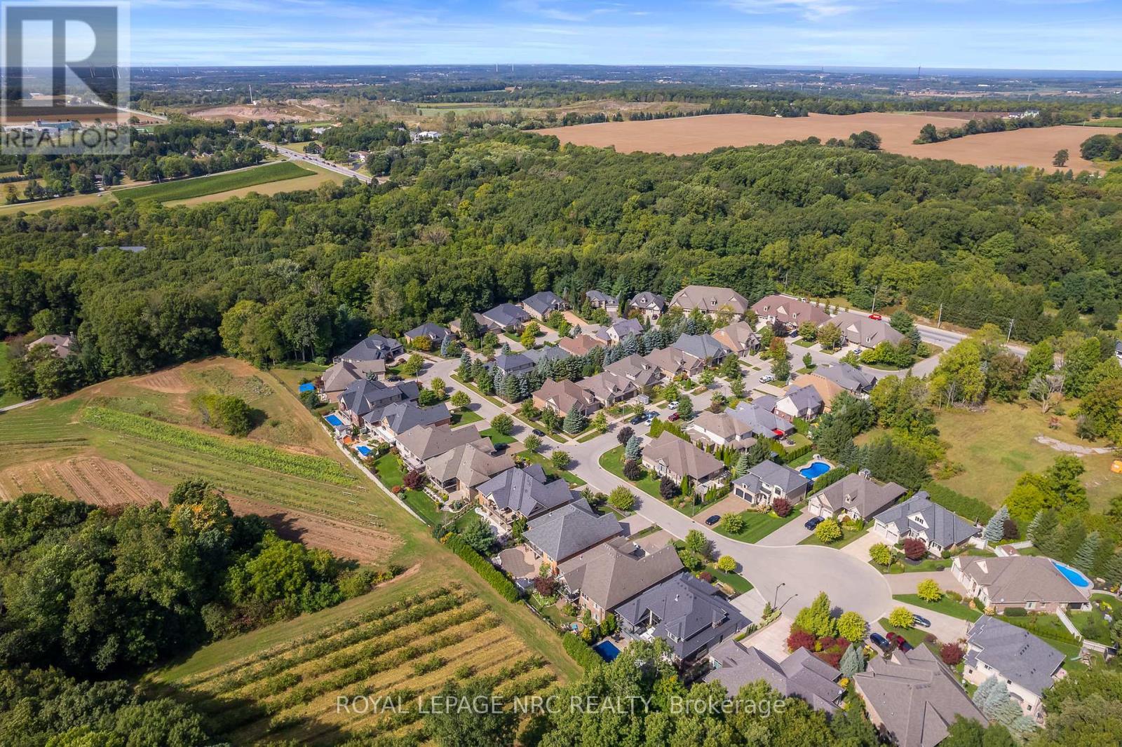 












7 BRONDI'S LANE

,
Pelham (Fonthill),




Ontario
L0S1E5

