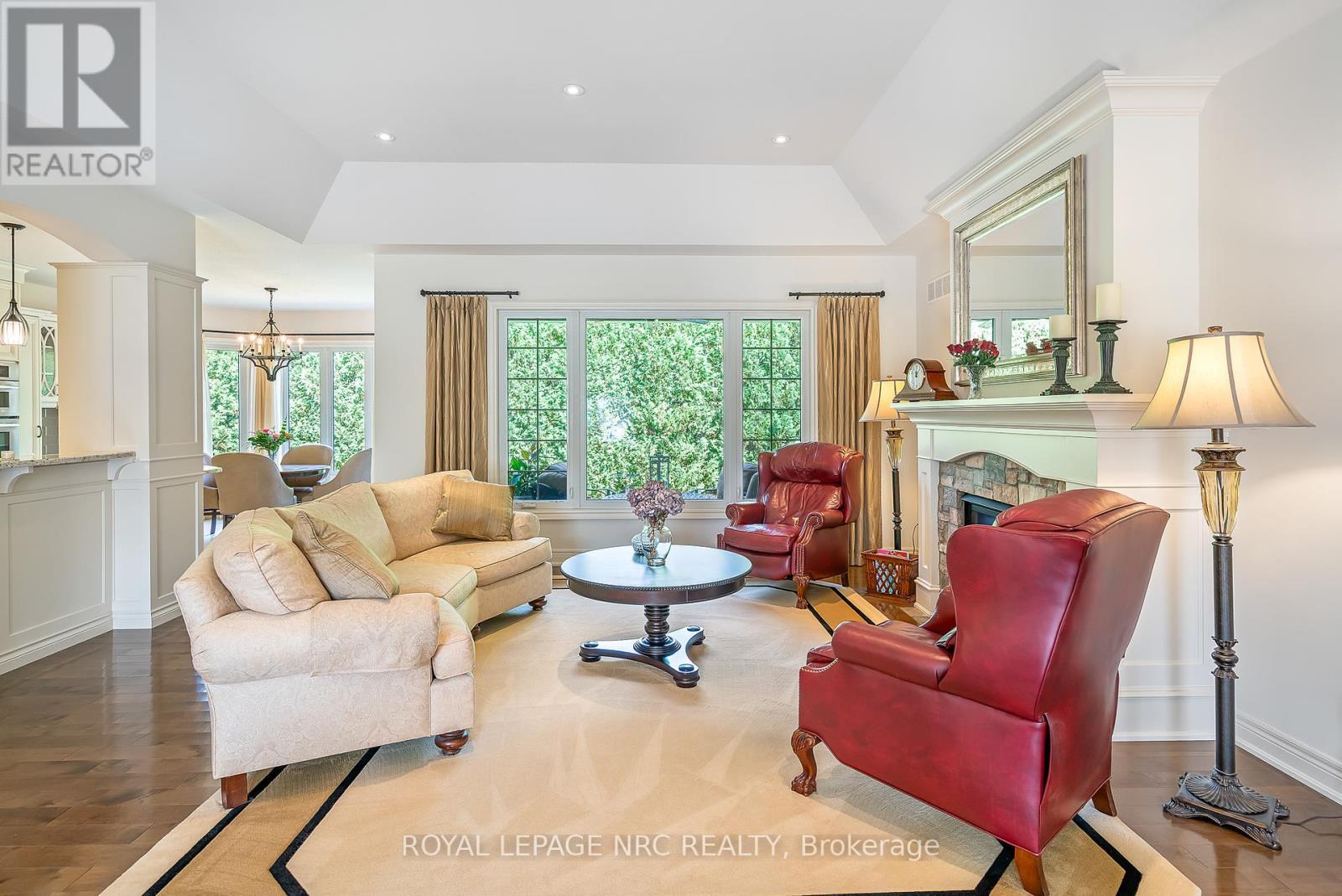 












7 BRONDI'S LANE

,
Pelham (Fonthill),




Ontario
L0S1E5

