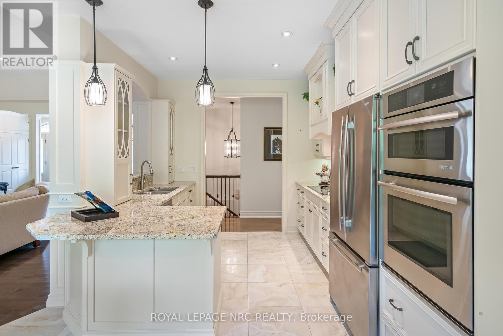 












7 BRONDI'S LANE

,
Pelham (Fonthill),




Ontario
L0S1E5

