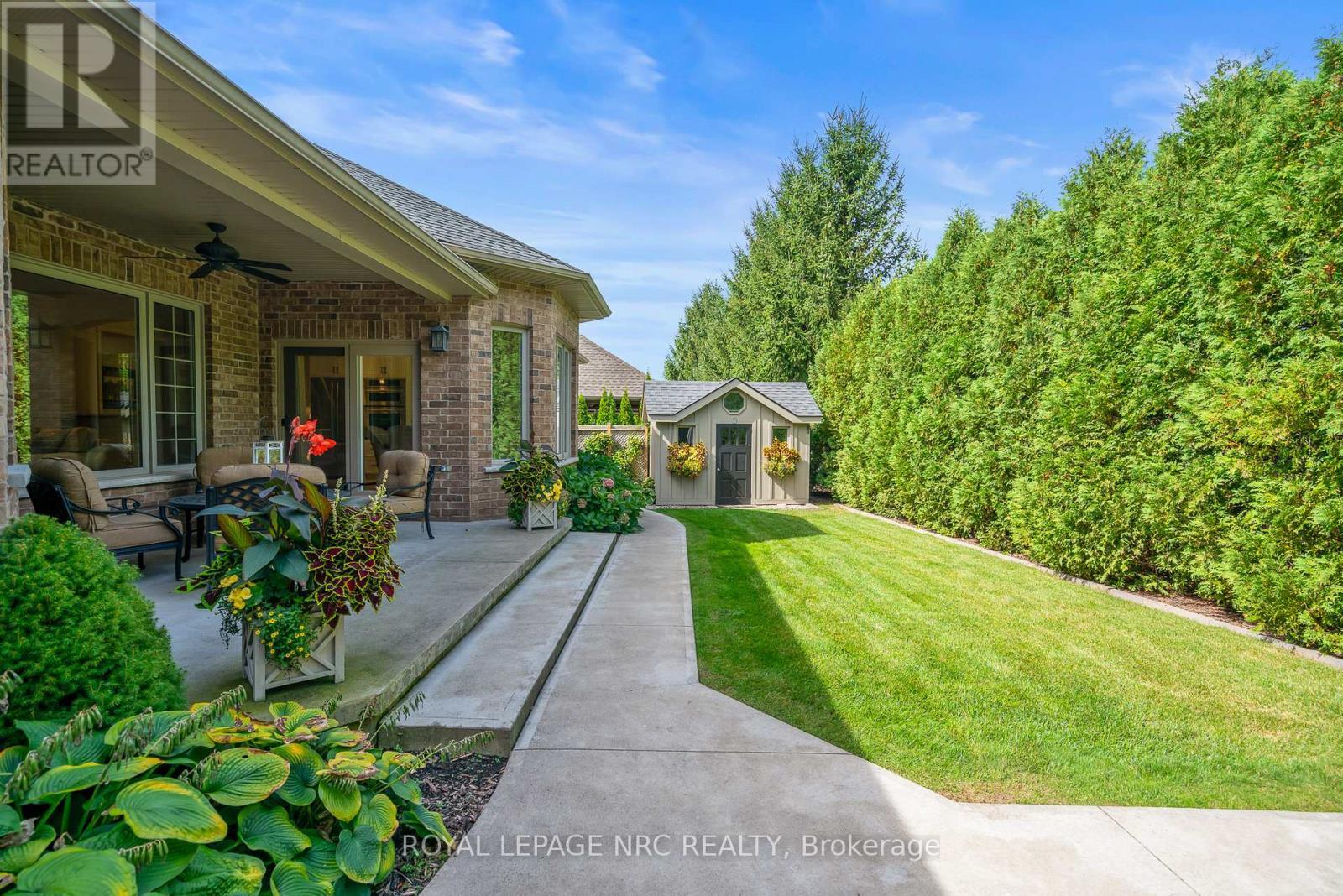 












7 BRONDI'S LANE

,
Pelham (Fonthill),




Ontario
L0S1E5

