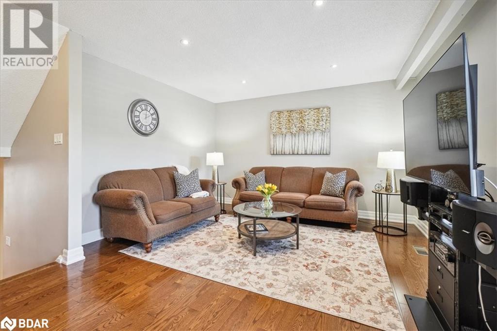 












30 HESLOP Road Unit# 4

,
Milton,




Ontario
L9T1B3

