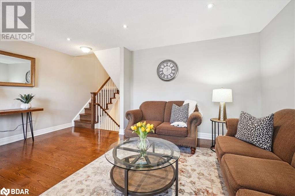 












30 HESLOP Road Unit# 4

,
Milton,




Ontario
L9T1B3

