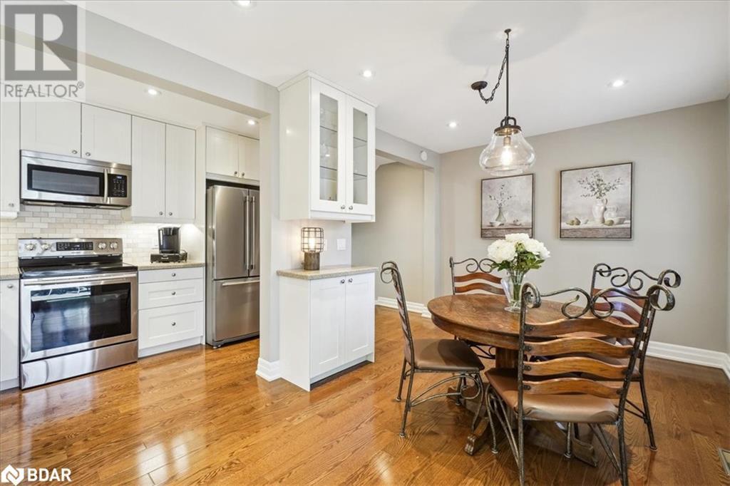 












30 HESLOP Road Unit# 4

,
Milton,




Ontario
L9T1B3

