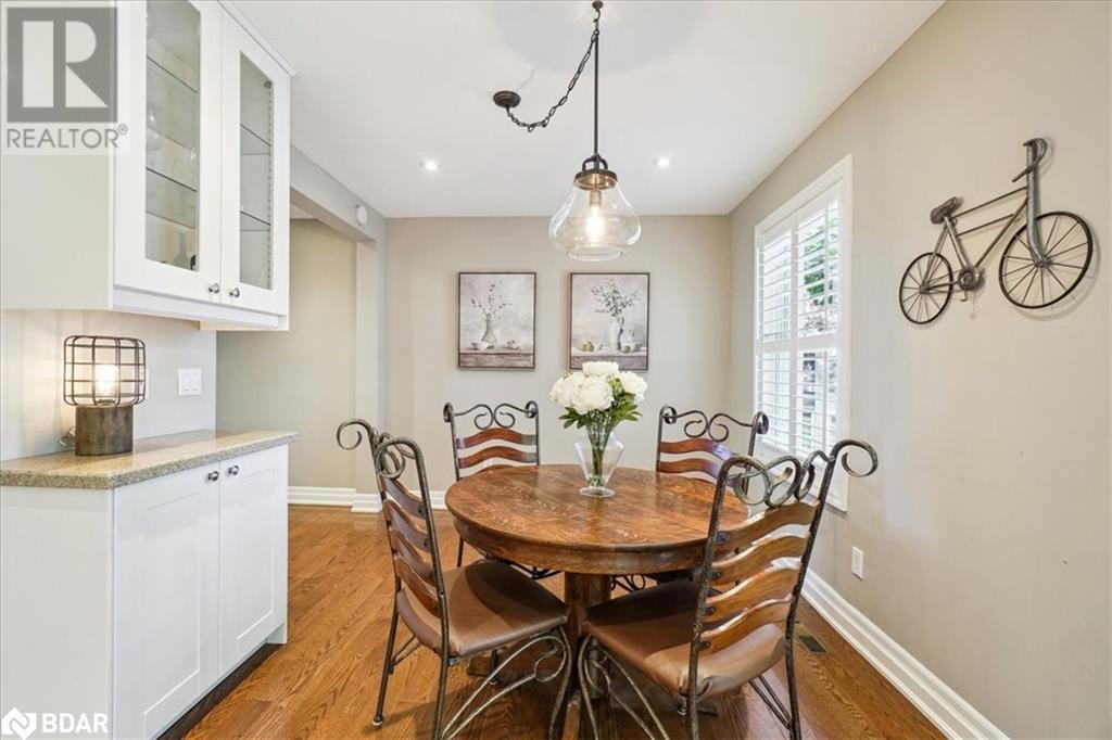 












30 HESLOP Road Unit# 4

,
Milton,




Ontario
L9T1B3

