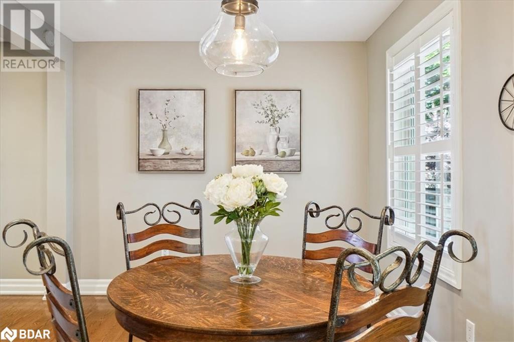 












30 HESLOP Road Unit# 4

,
Milton,




Ontario
L9T1B3

