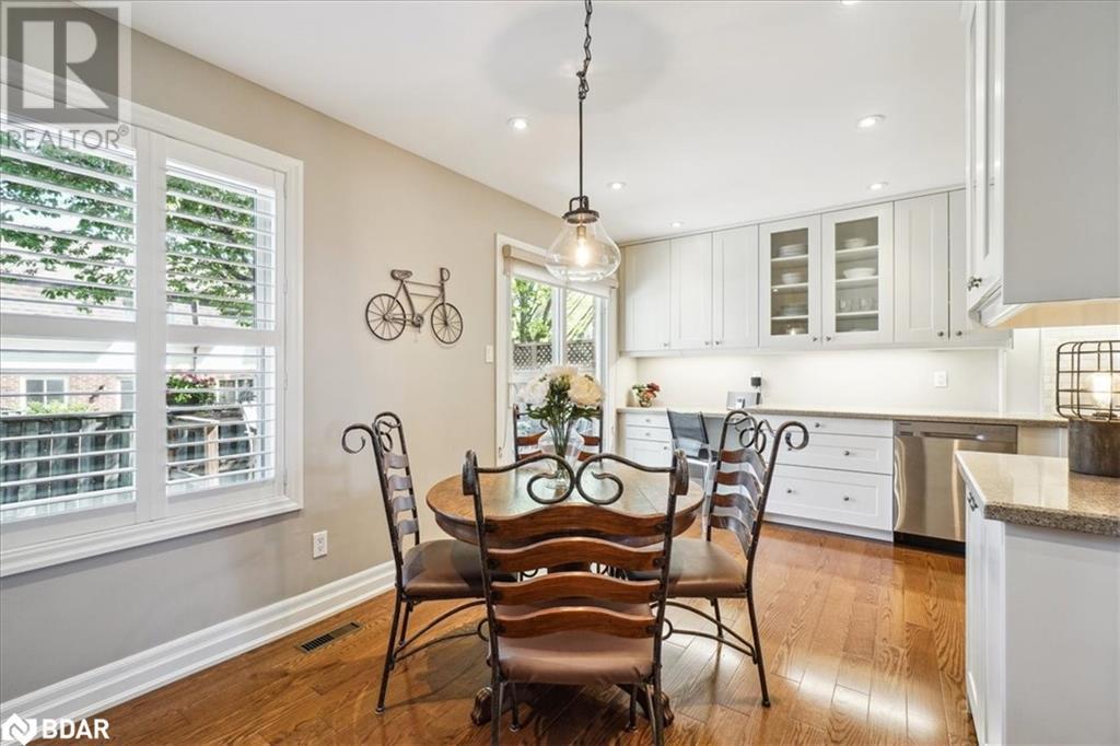 












30 HESLOP Road Unit# 4

,
Milton,




Ontario
L9T1B3

