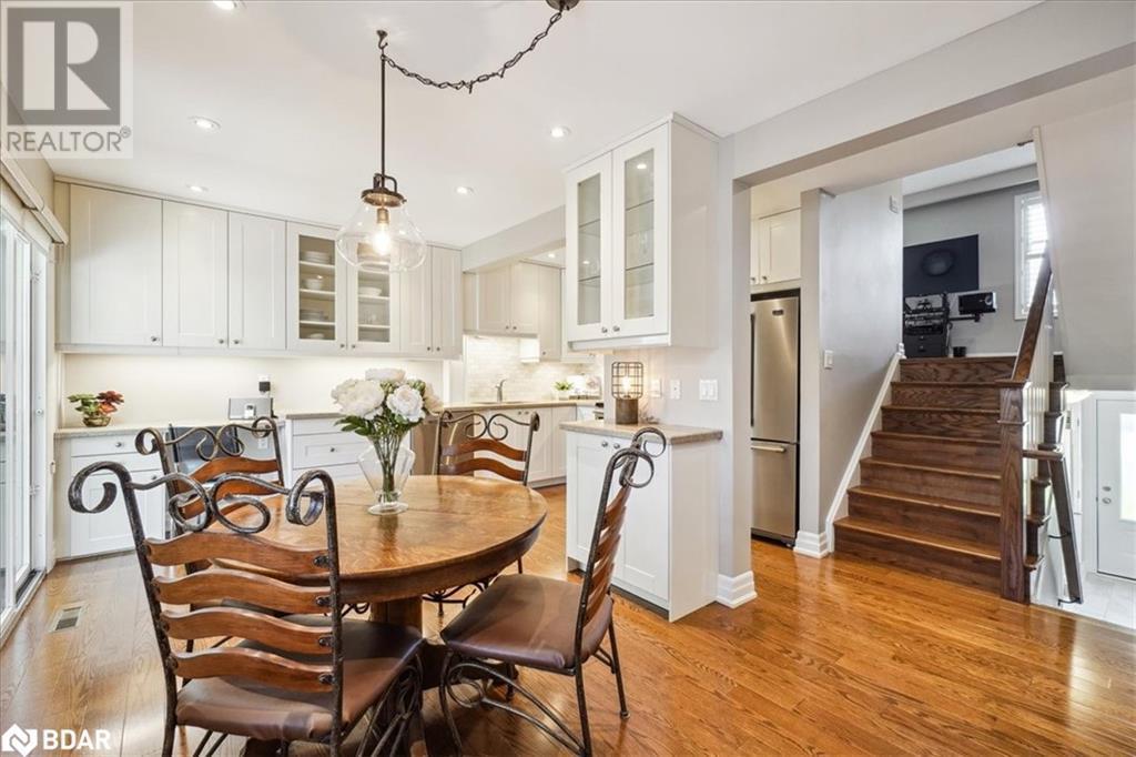 












30 HESLOP Road Unit# 4

,
Milton,




Ontario
L9T1B3

