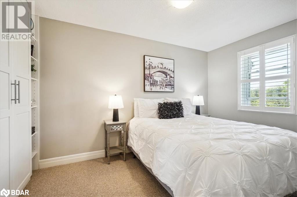 












30 HESLOP Road Unit# 4

,
Milton,




Ontario
L9T1B3

