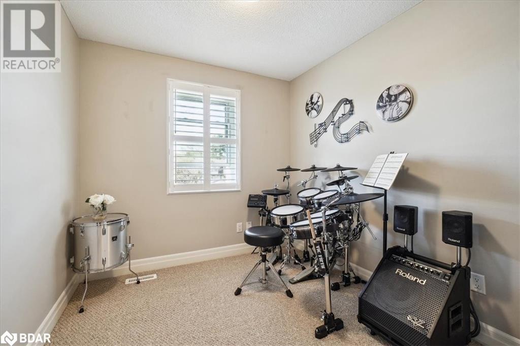 












30 HESLOP Road Unit# 4

,
Milton,




Ontario
L9T1B3

