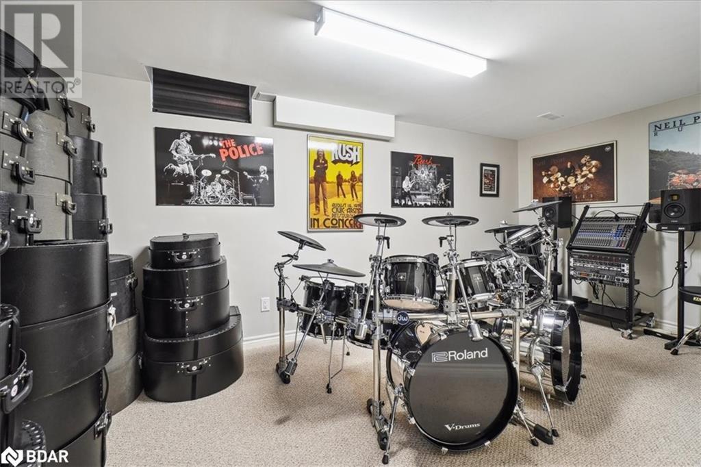 












30 HESLOP Road Unit# 4

,
Milton,




Ontario
L9T1B3

