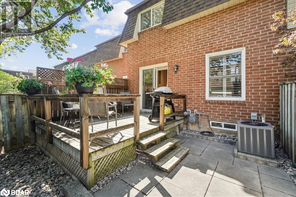 












30 HESLOP Road Unit# 4

,
Milton,




Ontario
L9T1B3

