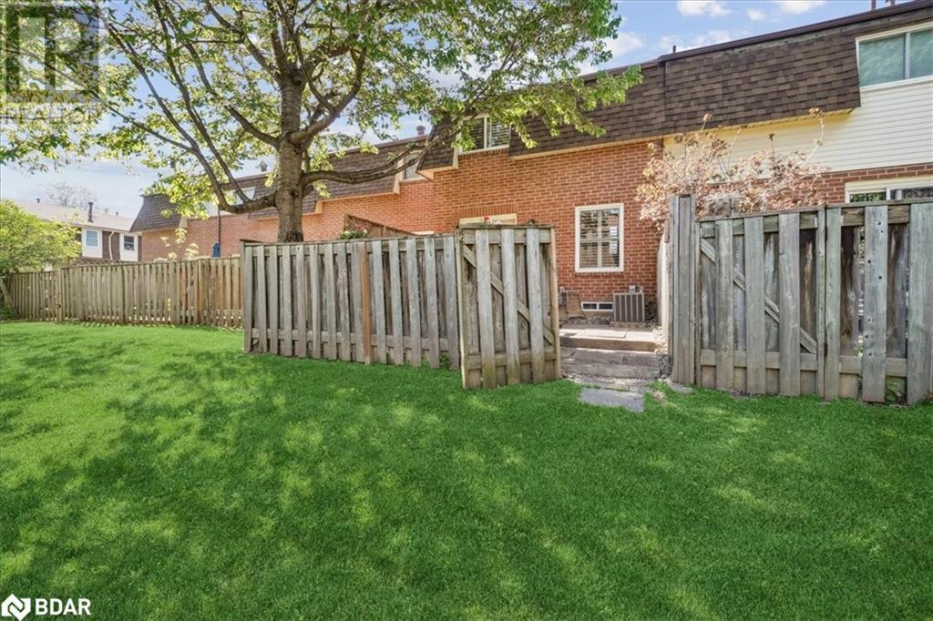 












30 HESLOP Road Unit# 4

,
Milton,




Ontario
L9T1B3

