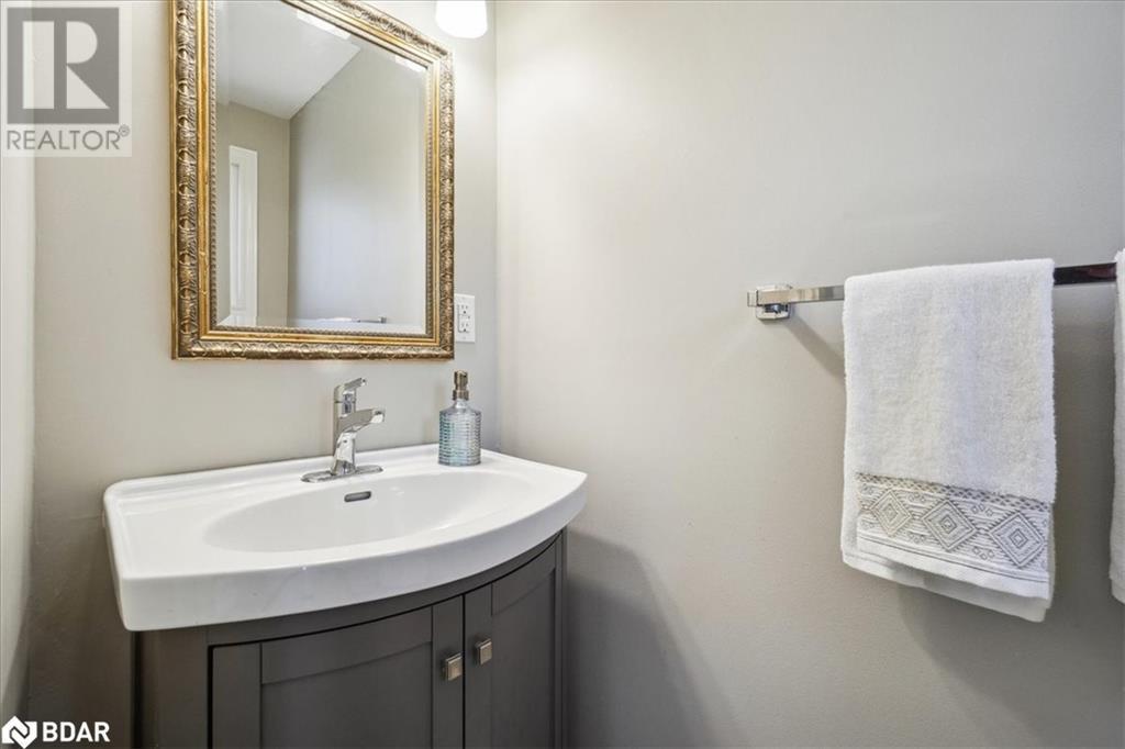 












30 HESLOP Road Unit# 4

,
Milton,




Ontario
L9T1B3

