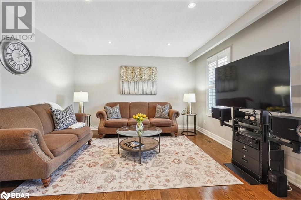 












30 HESLOP Road Unit# 4

,
Milton,




Ontario
L9T1B3

