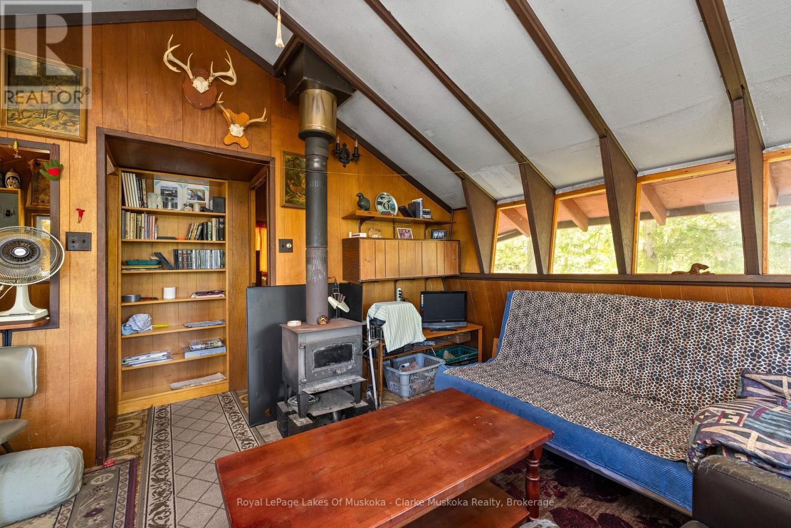 












1083 HARRISON TRAIL

,
Georgian Bay (Freeman),




Ontario
P0C1H0

