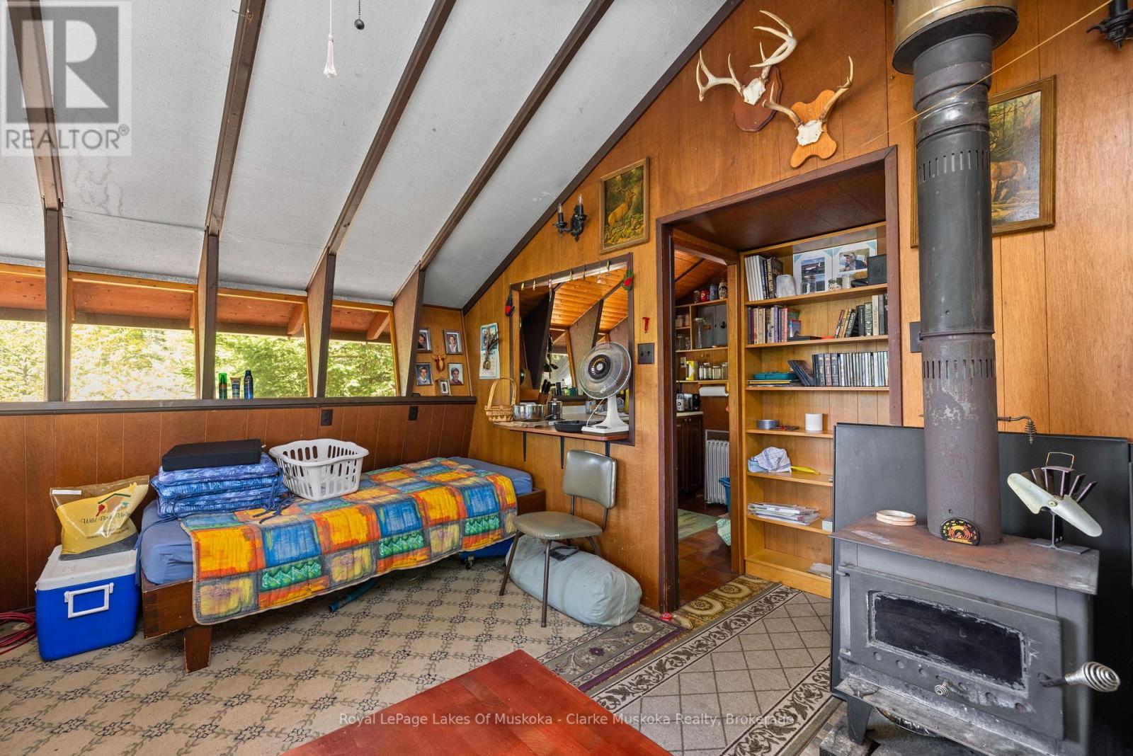 












1083 HARRISON TRAIL

,
Georgian Bay (Freeman),




Ontario
P0C1H0

