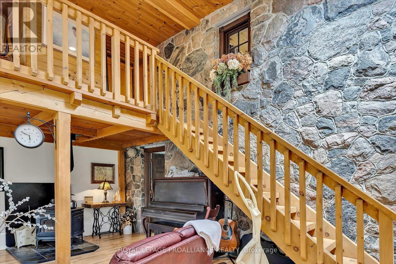 












36789 HIGHWAY 62

,
Hastings Highlands (Bangor Ward),




Ontario
K0J1L0

