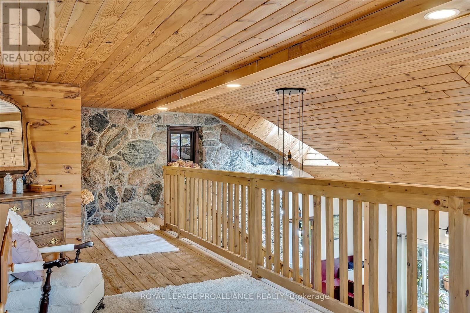 












36789 HIGHWAY 62

,
Hastings Highlands (Bangor Ward),




Ontario
K0J1L0

