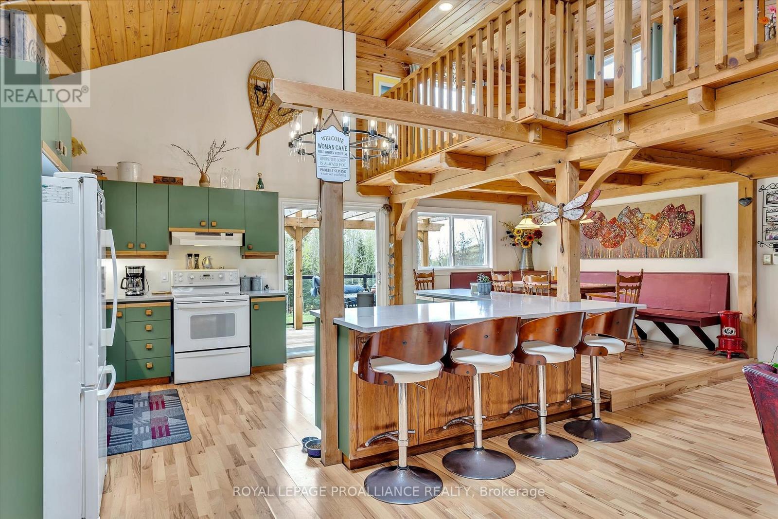 












36789 HIGHWAY 62

,
Hastings Highlands (Bangor Ward),




Ontario
K0J1L0

