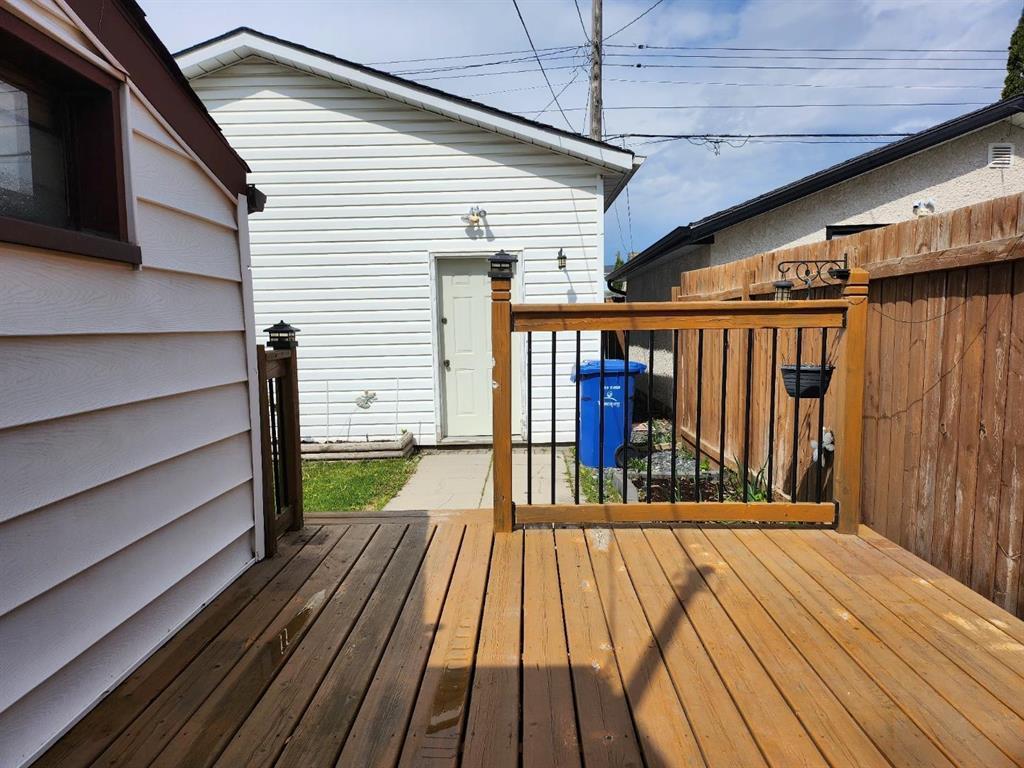 












707 Atlantic Avenue

,
Winnipeg,




Manitoba
R2W0S6

