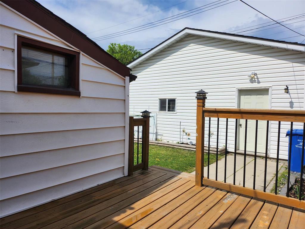 












707 Atlantic Avenue

,
Winnipeg,




Manitoba
R2W0S6


