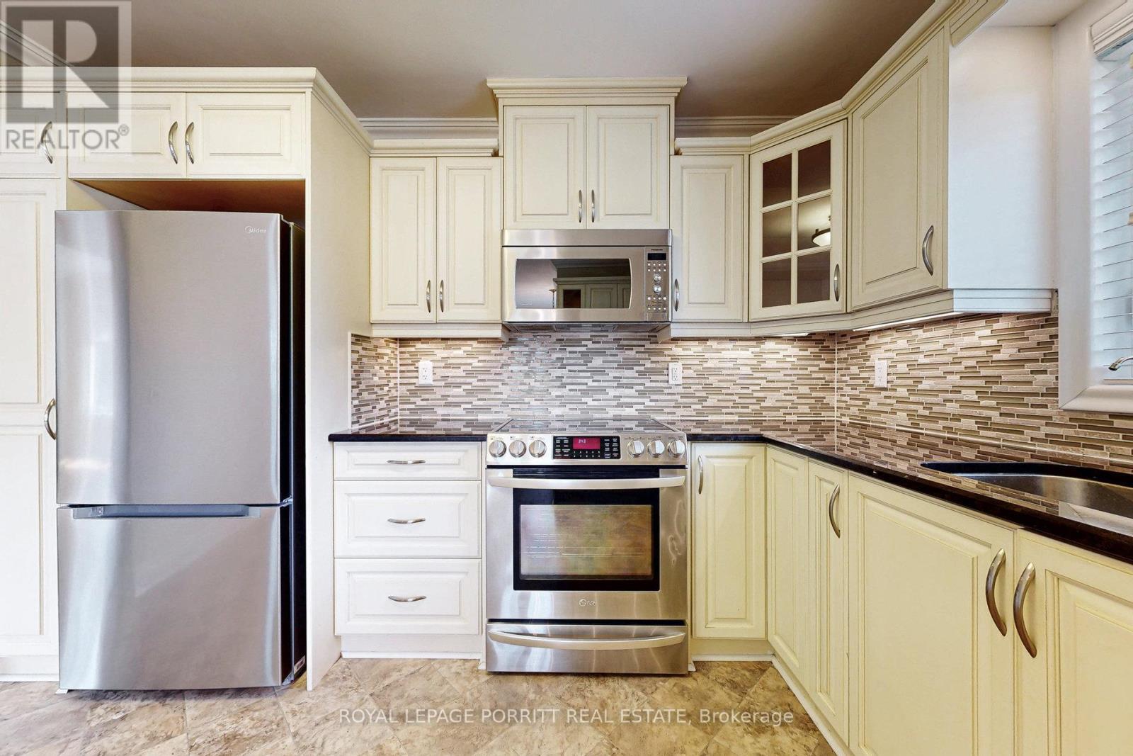 












3 ORIANNA DRIVE

,
Toronto,




Ontario
M8W4M8

