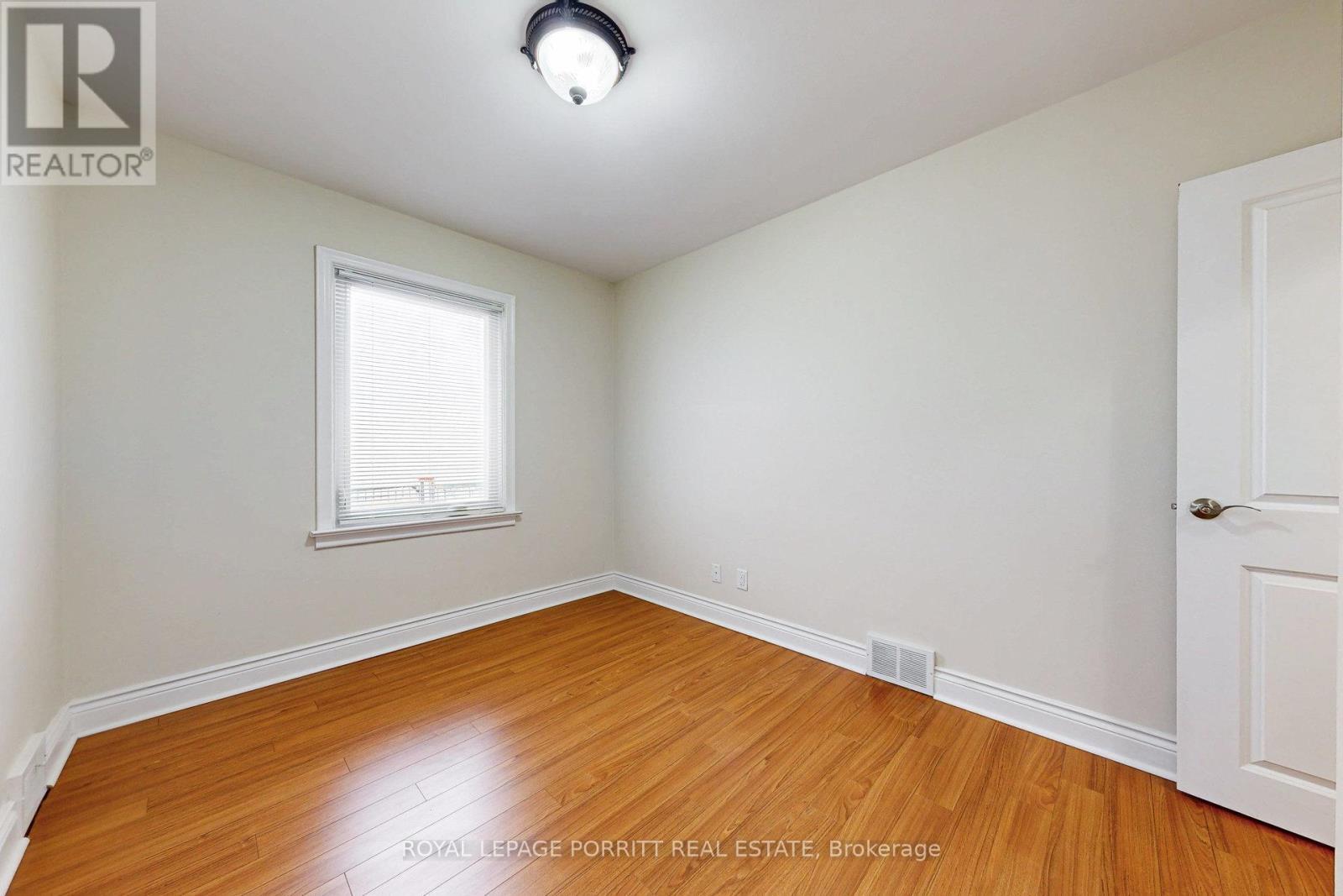 












3 ORIANNA DRIVE

,
Toronto,




Ontario
M8W4M8

