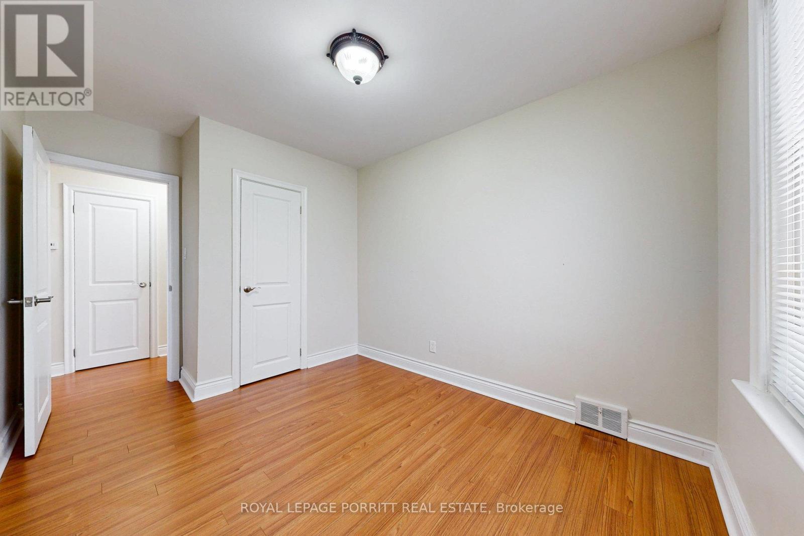 












3 ORIANNA DRIVE

,
Toronto,




Ontario
M8W4M8

