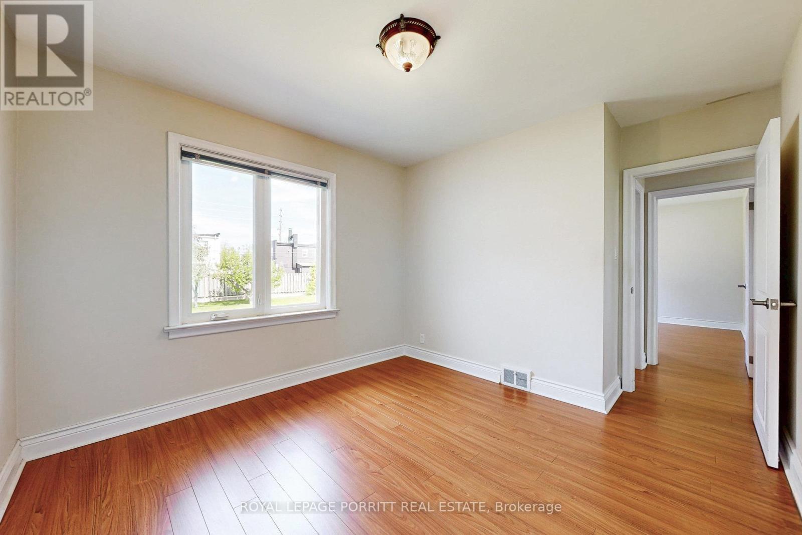 












3 ORIANNA DRIVE

,
Toronto,




Ontario
M8W4M8

