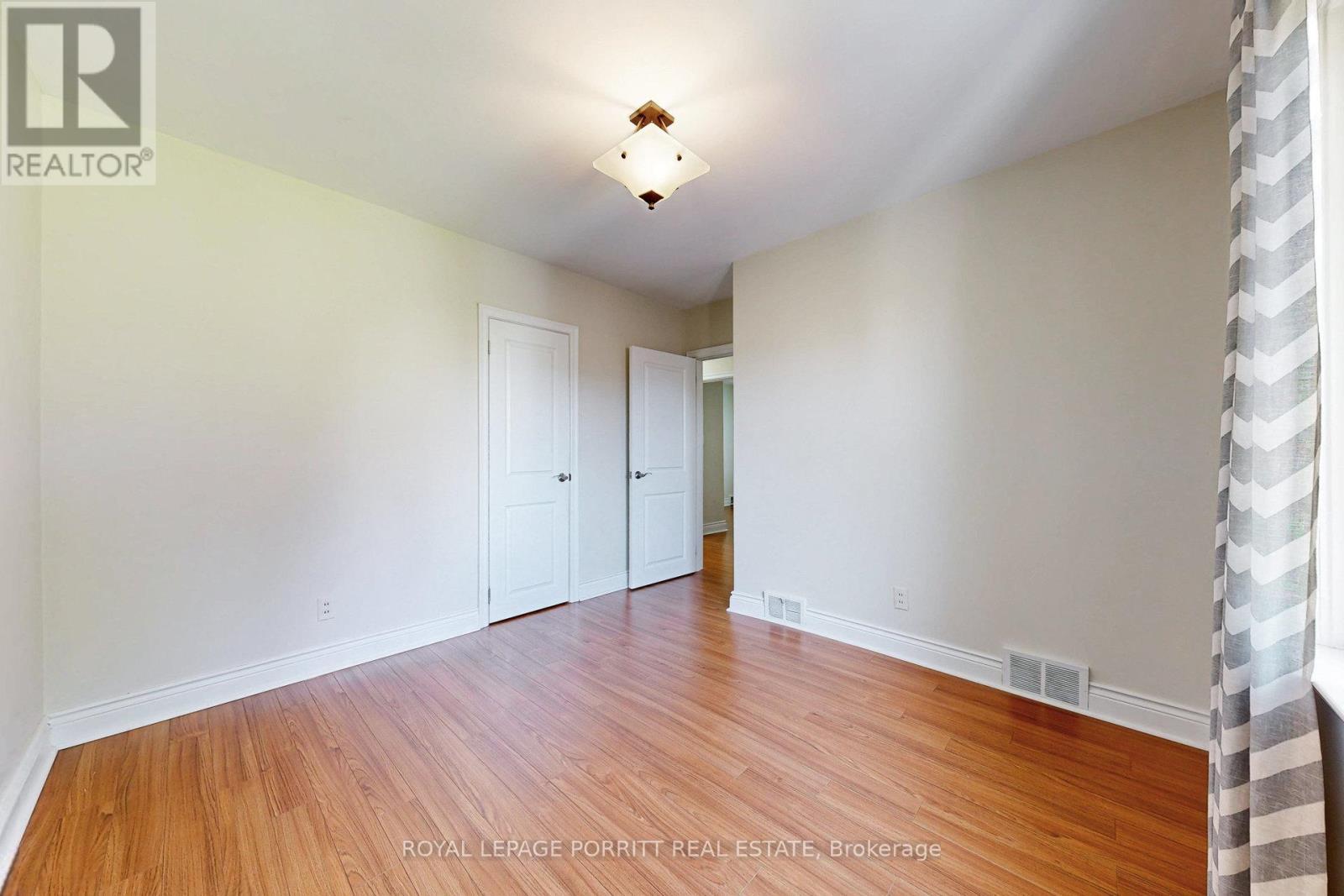 












3 ORIANNA DRIVE

,
Toronto,




Ontario
M8W4M8

