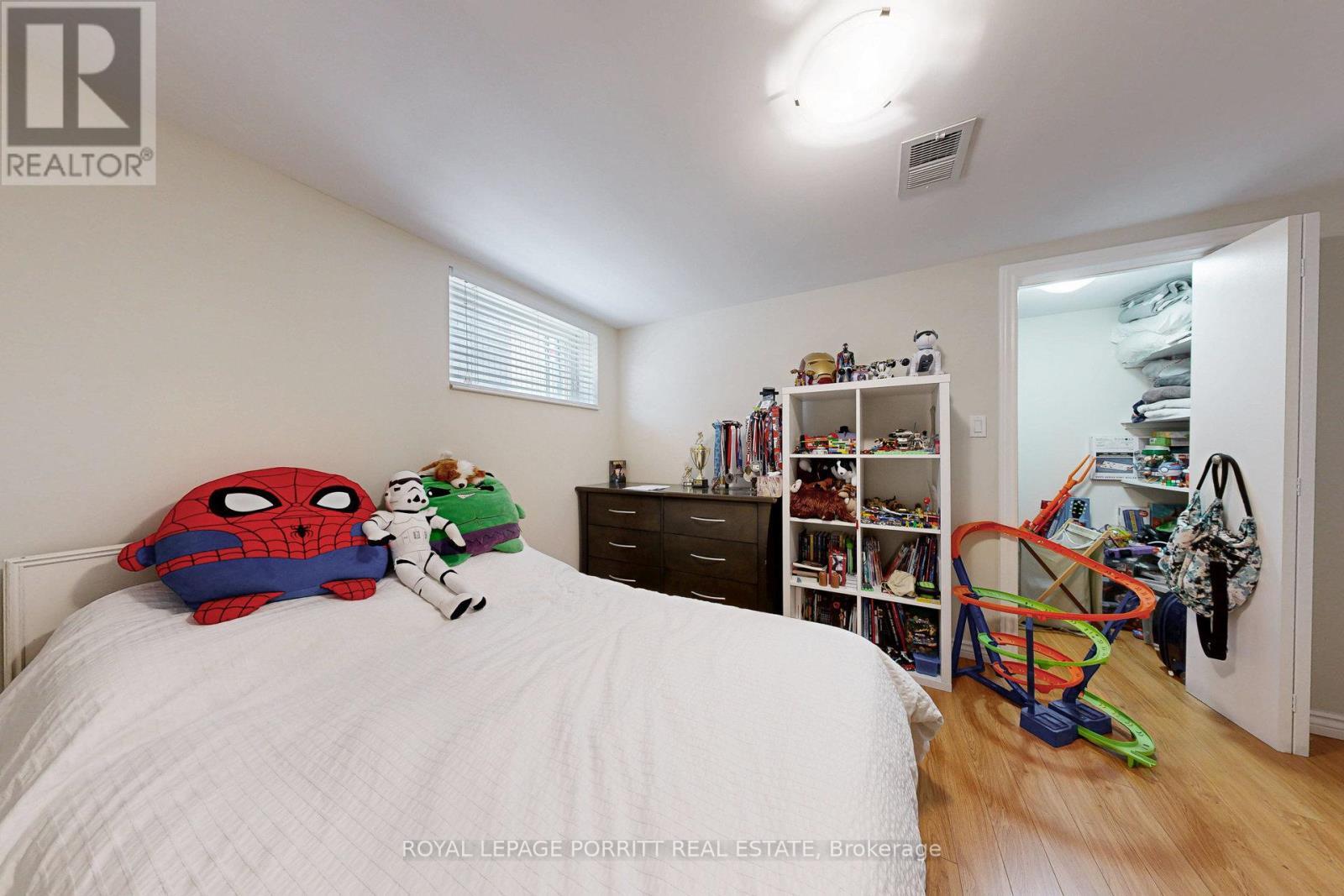 












3 ORIANNA DRIVE

,
Toronto,




Ontario
M8W4M8

