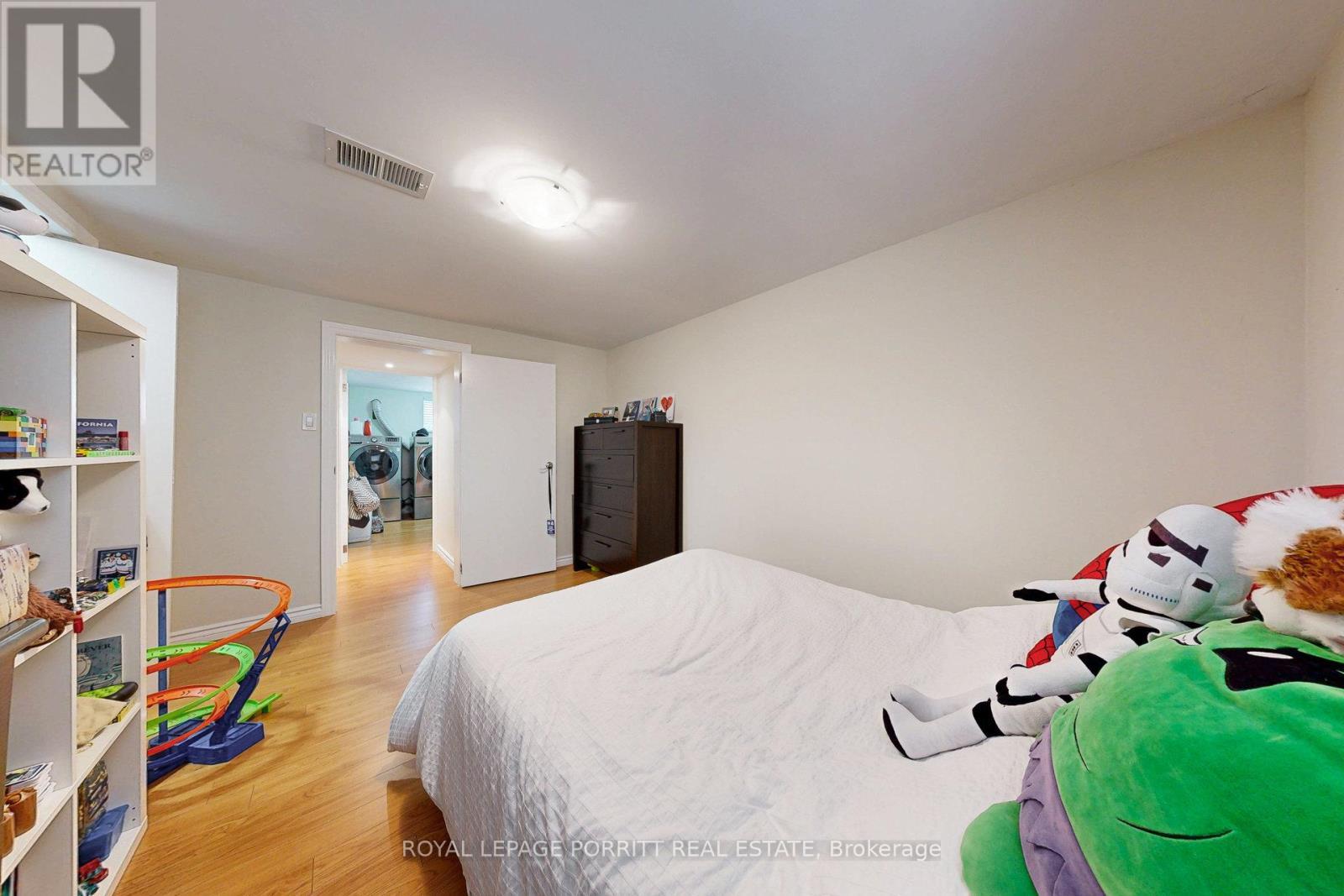 












3 ORIANNA DRIVE

,
Toronto,




Ontario
M8W4M8

