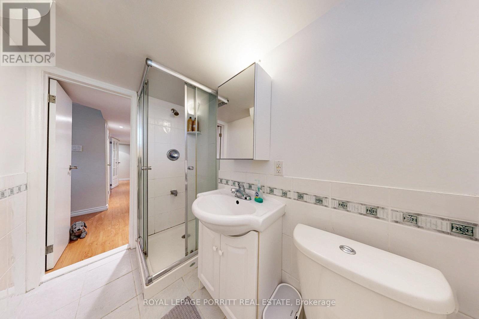 












3 ORIANNA DRIVE

,
Toronto,




Ontario
M8W4M8

