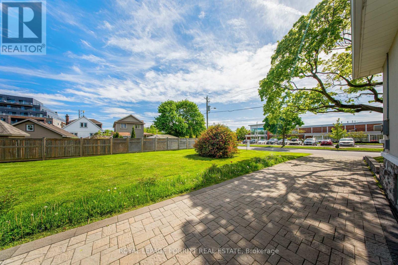 












3 ORIANNA DRIVE

,
Toronto,




Ontario
M8W4M8

