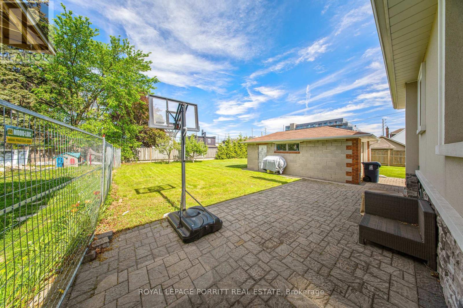 












3 ORIANNA DRIVE

,
Toronto,




Ontario
M8W4M8

