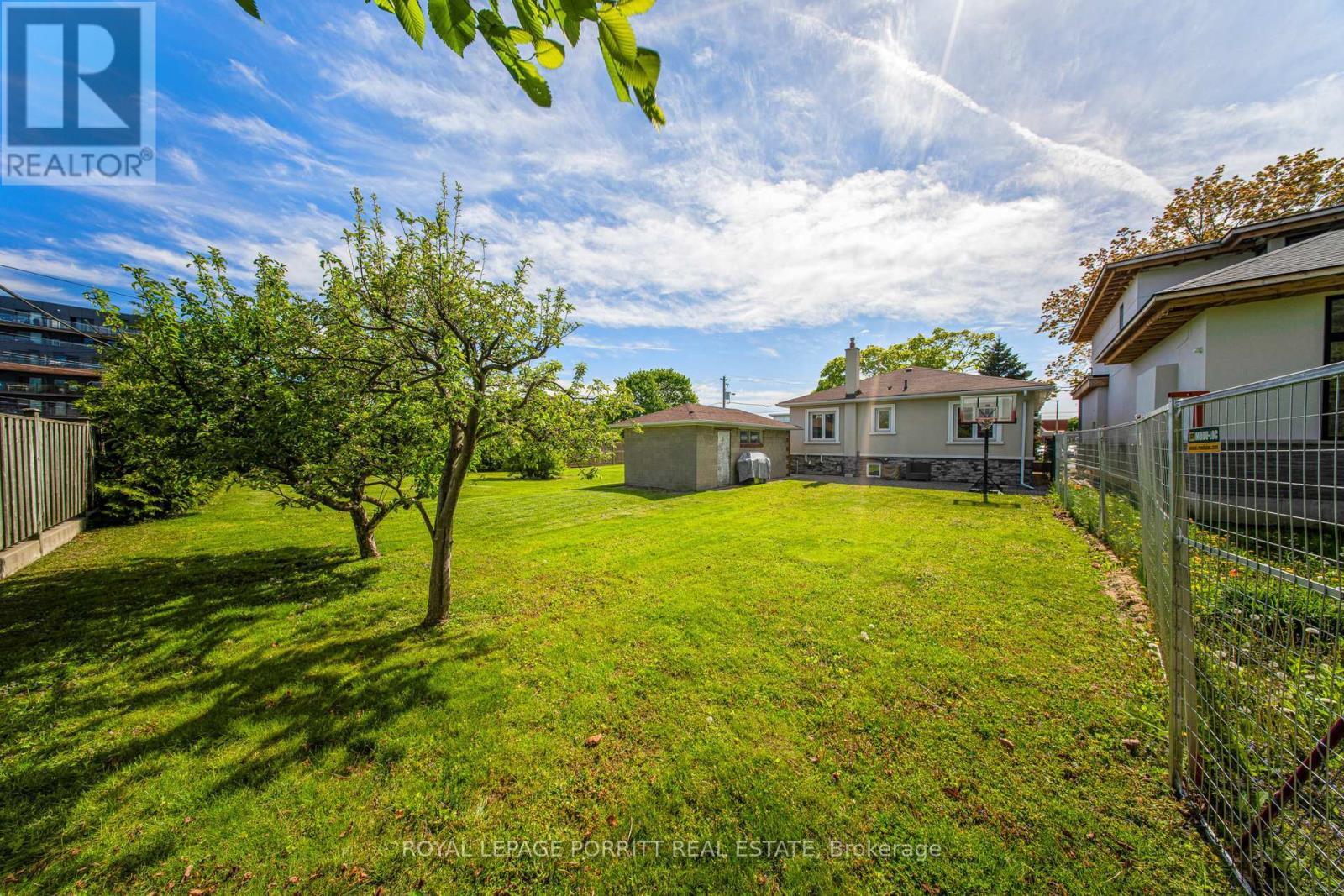 












3 ORIANNA DRIVE

,
Toronto,




Ontario
M8W4M8

